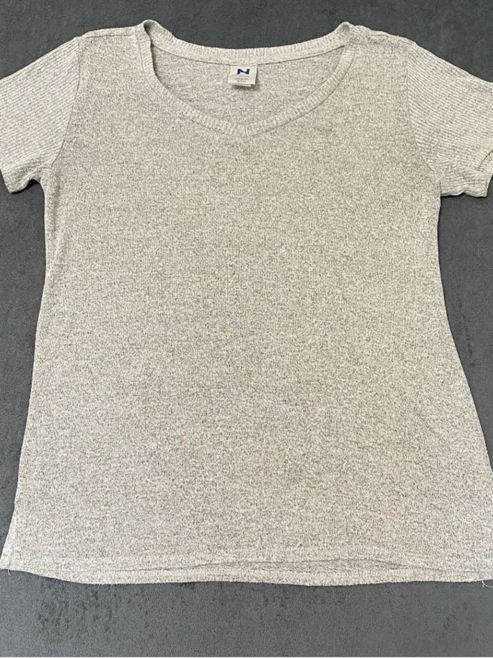 Natori Comfy Sleep Shirt Womens Small Gray Short Sleeve V Neck Knit Top